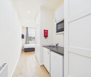 Studio to rent - Photo 3