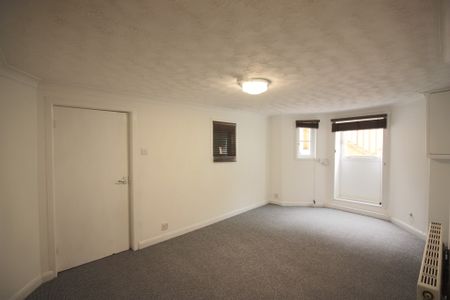 1 bed flat to rent in Regents Park, Heavitree - Photo 2