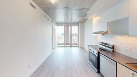 From bold architecture to sweeping skyline views, Skyla is where downtown Montréal living reaches its peak — in style - Photo 5