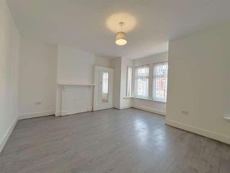 Hurst Grove, MK40 - Photo 2