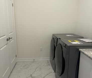 For Lease - 45 Minnock Street, Caledon, Ontario - Photo 5