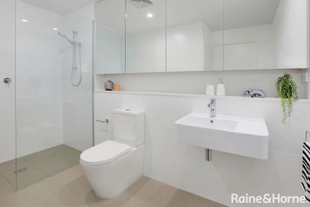 Modern 2 Bedroom + Study! - Photo 5