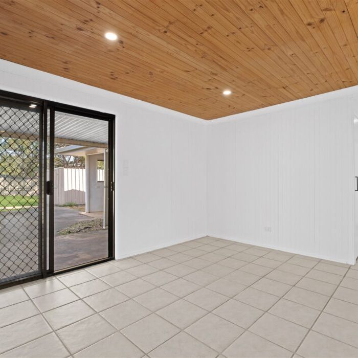 3 Bedroom Home in Redbank Plains - Photo 1