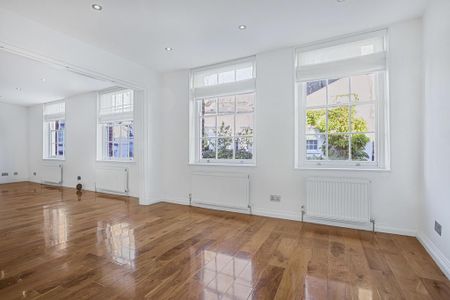 3 bedroom mews to rent - Photo 2