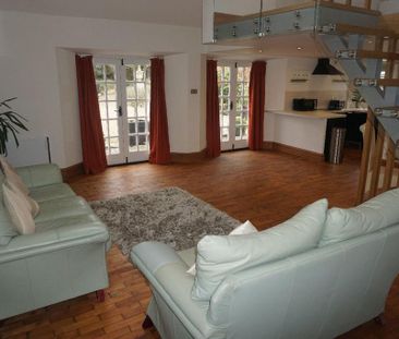 1 bedroom barn conversion to rent - Photo 4