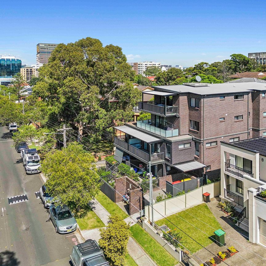 2/48 Jacobs Street, BANKSTOWN NSW - Photo 1