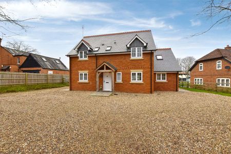 All inclusive short let. A modern cottage with rural views near charming pub, for short lets between one and four weeks - Photo 2