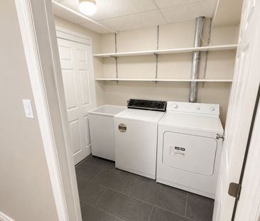 For Lease - 71 Avenue Road, Richmond Hill, Ontario - Photo 6