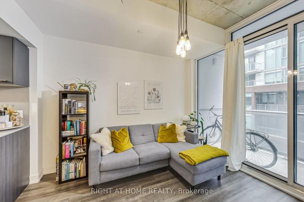 Riverside Square Lofts 15-45 , #621 - Photo 1