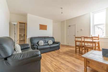 6 bed maisonette to rent in Ashleigh Grove, Newcastle Upon Tyne, NE2 - Photo 2