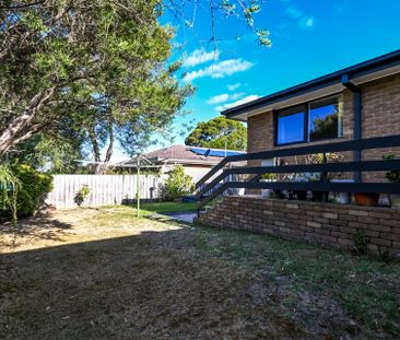 12 Lomond Drive, Glen Waverley - Photo 1