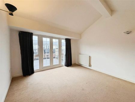 5 bedroom terraced house to rent - Photo 2