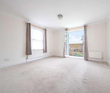 Woodside Avenue, Woodside, N12 - Photo 1