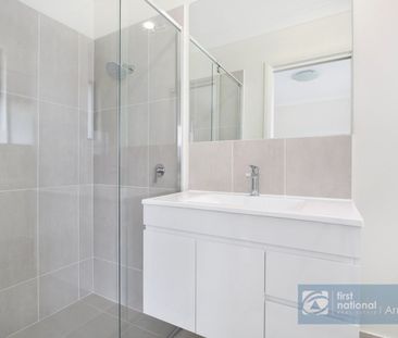 FOOTHILLS ESTATE DUPLEX!!! - Photo 3