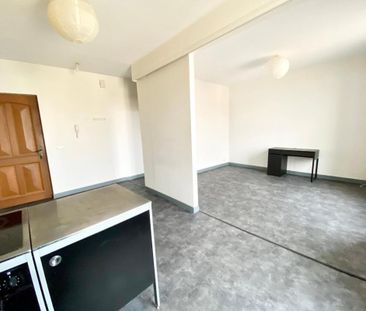 Location Appartement 2 pièces 53m² TOURS 37100 - Photo 6