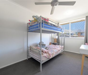 Neat & Tidy 2-Bedroom Unit in Well-Maintained Complex - Photo 5