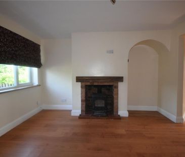 2 bedroom terraced house to rent - Photo 4
