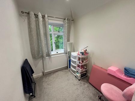 3 bedroom apartment to rent - Photo 3