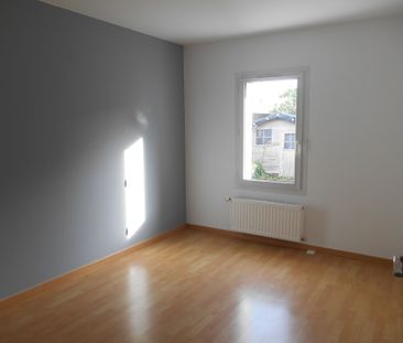 Location Appartement 1 pièce 18m² LA ROCHE SUR YON 85000 - Photo 4