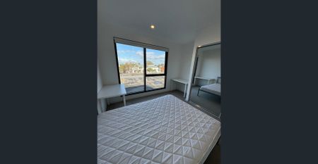 Fully Furnished 1 Bedrooms 1 Bathroom apartment - Photo 5