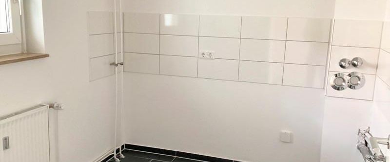 Gemütliche 2-Zimmer-Wonhnung mit Tageslichtbad und Balkon - Foto 1