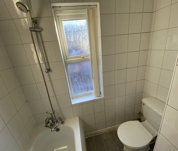 3 Bed Terraced House, Kipling Avenue, CH42 - Photo 3