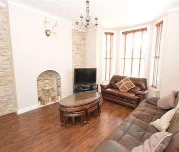 South Park, Lincoln, LN5 - Photo 1