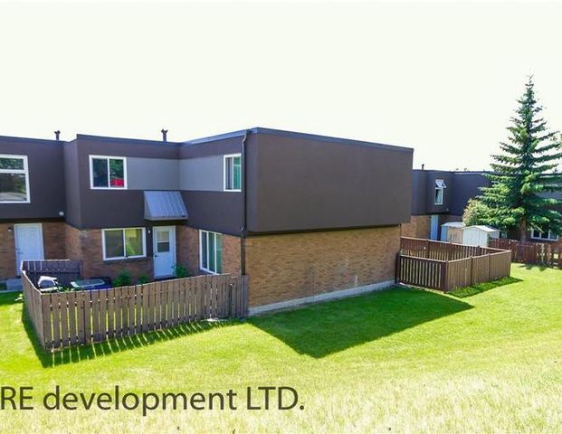 Glenbrook Village | 4915 35th Ave. SW, Calgary - Photo 1