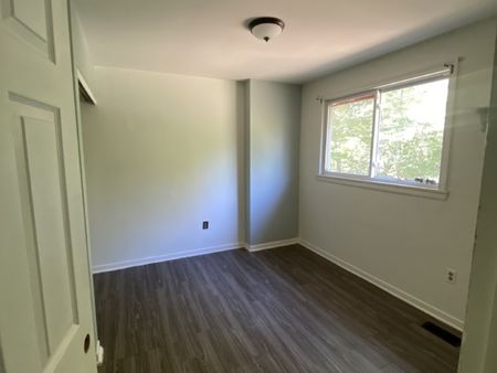 Spacious 3-Bed, 1.5-Bath Rental | 21B Kennedy Drive, Dartmouth | $2000 Available Now - Photo 4