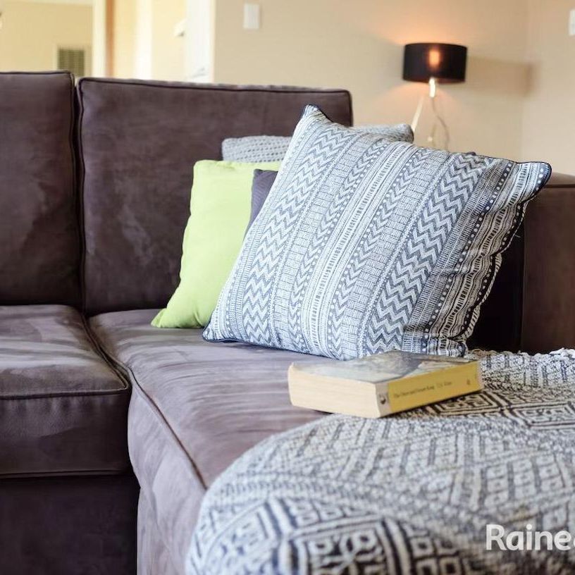 FULLY FURNISHED FAMILY HOME IN SOUTH MUDGEE - Photo 1