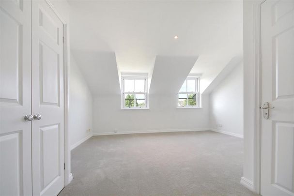 4 bedroom townhouse to rent - Photo 1