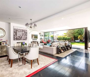 A beautifully presented five bedroom house located close to Richmon... - Photo 4