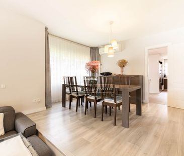 Excellent 7 Bedroom house / villa for rent in La Pineda, Barcelona - Photo 4