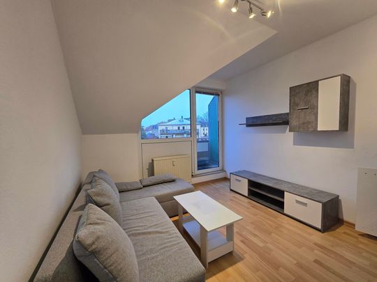 Voll-möblierte und gemütliche Maisonette mit Pantryküche und separater Schlafebene wartet auf Sie! - Photo 1