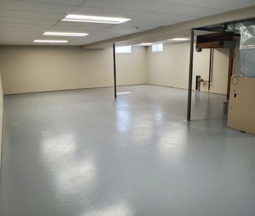 2106 LOUISE AVENUE - Photo 4