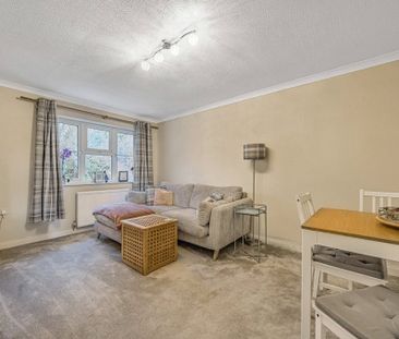 2 bedroom maisonette to rent - Photo 1