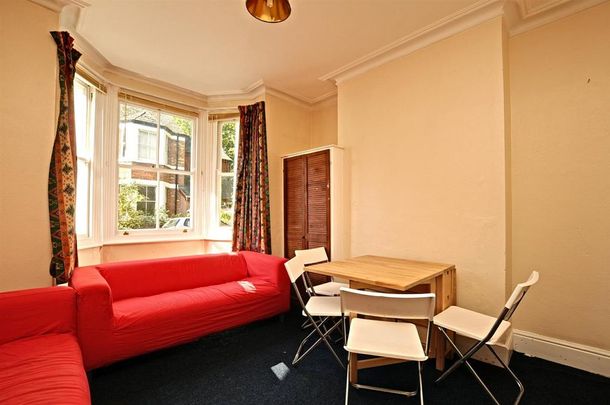 5 bedroom house to rent - Photo 1