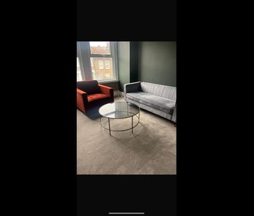 Room in a Shared Flat, Sangley Road, SE6 - Photo 2