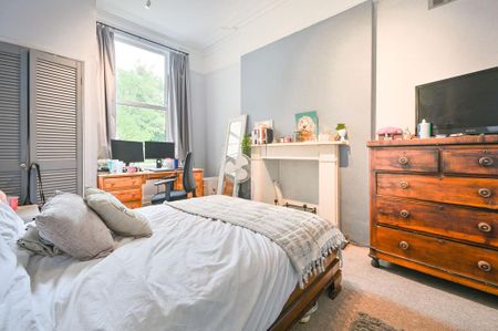 3 bedroom flat to rent - Photo 3
