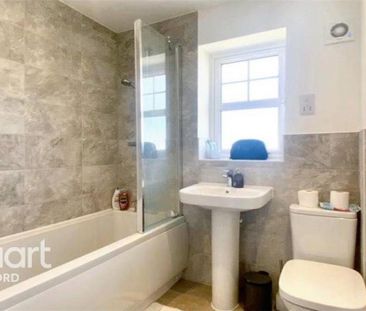 1 bedroom in a house share to rent - Photo 6