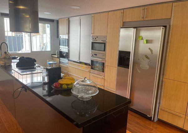 For rent for HALF SEASON from now until 30/06/2024 and from 15.09.24-30.6.25 Stunning semi-detached house in residential area in Benalmadena .
