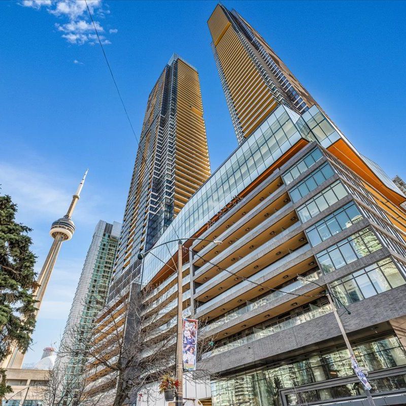 For Lease - 1 Concord Cityplace Way Unit# 5709, Toronto, Ontario - Photo 1