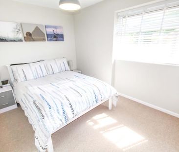 3 bedroom terraced house to rent - Photo 5