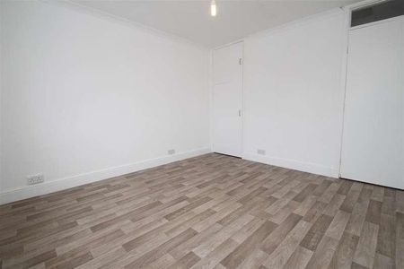 Datchworth Turn, Leverstock Green, Hemel Hempstead, HP2 - Photo 2