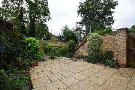 1 bedroom terraced house to rent - Photo 5