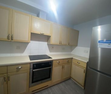 2 bedroom flat to rent - Photo 2