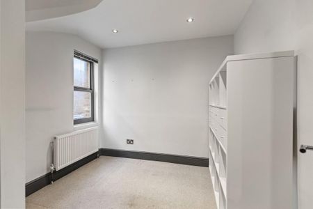 3 bedroom apartment to rent - Photo 5