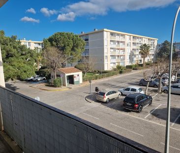 Location Appartement 2 pièces 51m² MARIGNANE 13700 - Photo 3