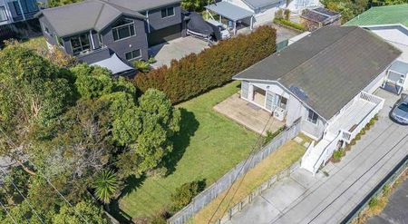 Spacious 3 bedroom home in the heart of the No... - Photo 3