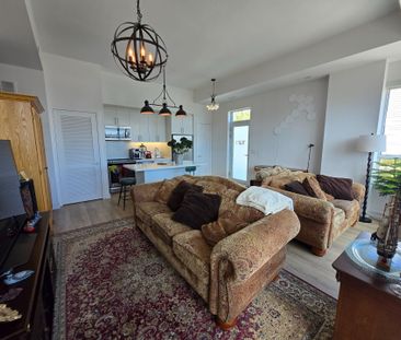 For Lease - 331 Broward Way Unit# 127, Innisfil, Ontario - Photo 3